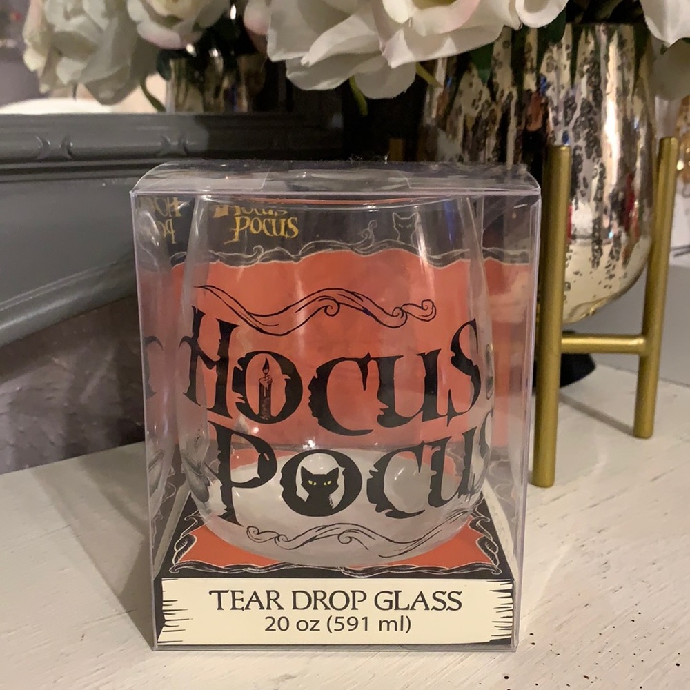 Tear drop glass “hocus pocus”